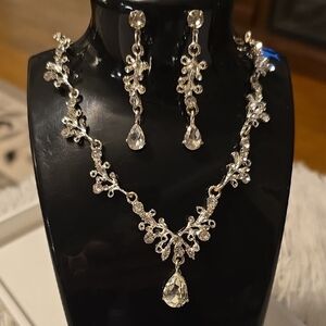 Sparkling Silver Crystal Necklace and Earring Set